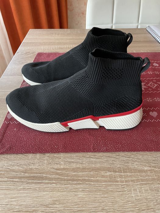 Чоловічі кросівки ZARA