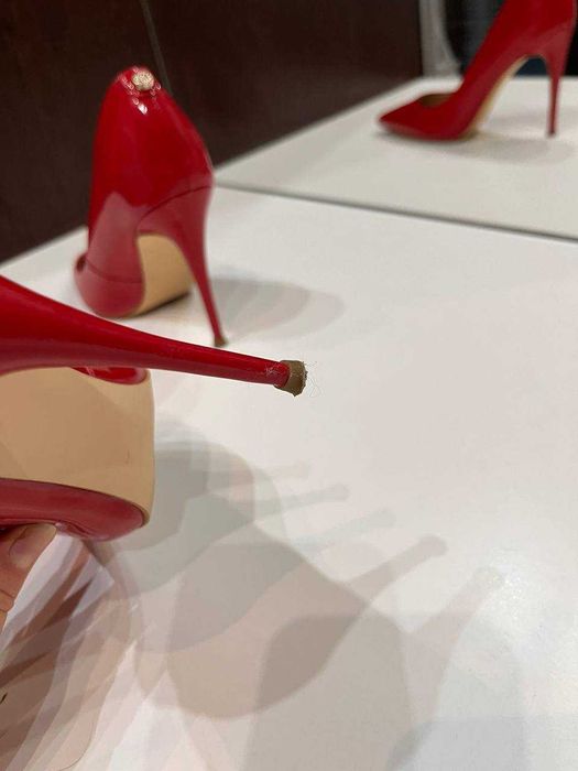 Guess лаковані туфлі на підборах, 36 р.