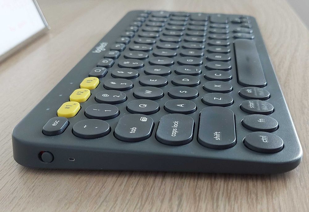 Teclado Logitech K380 (Layout US, sem fios)