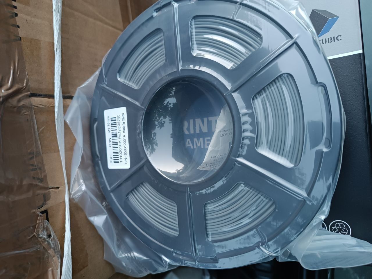 PLA пластик Anycubic для 3D принтера 1.75мм сірий (1кг)