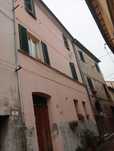 casa indipendente tre piani a fabriano italia