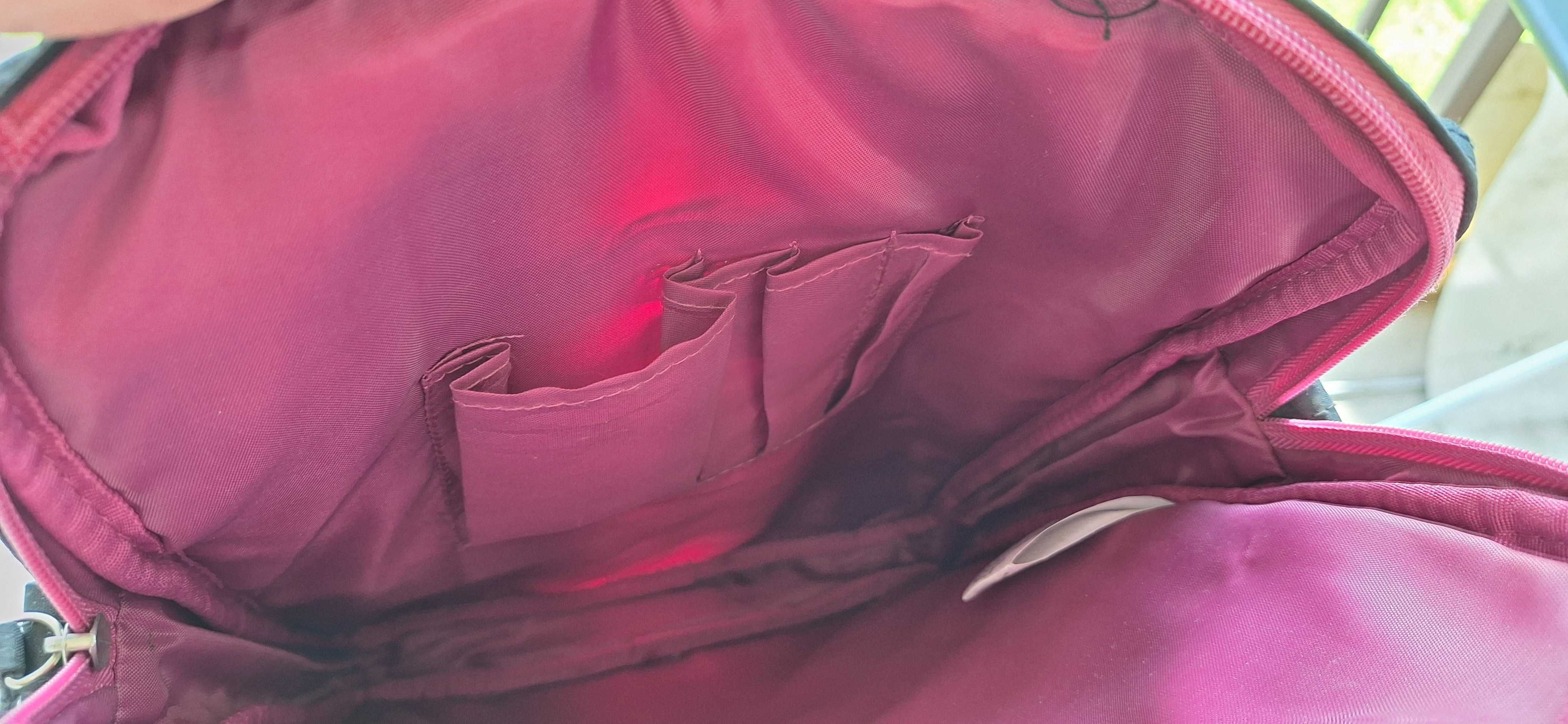 Torba na laptopa 15 cali z kieszonkami w środku