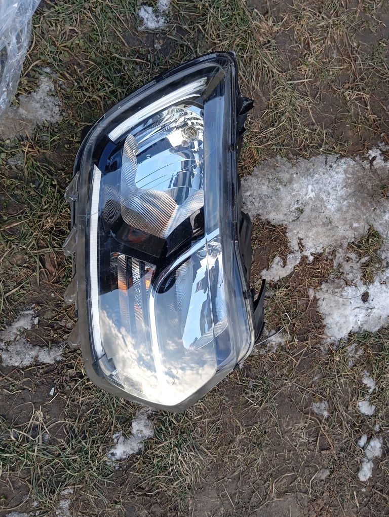 Lampa reflektor prawy przód Dacia Duster II 2 LED Oryginał Europa
