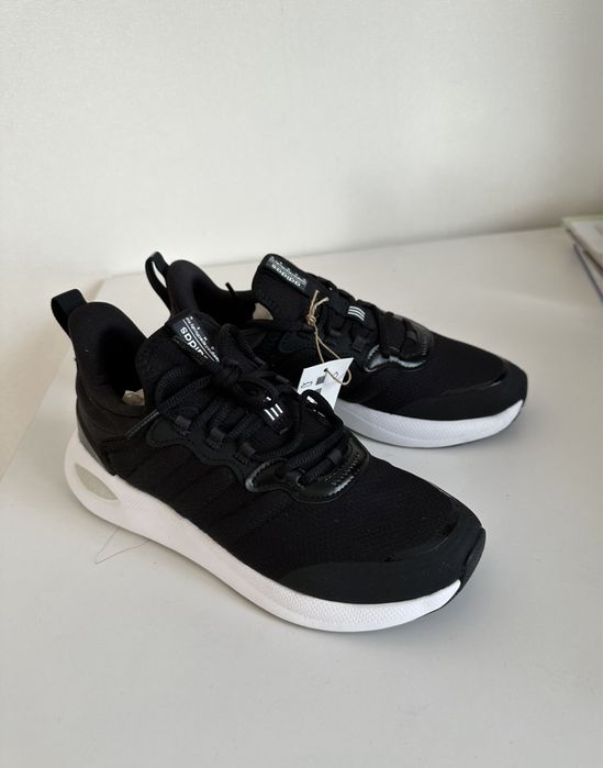 Кросівки Adidas нові