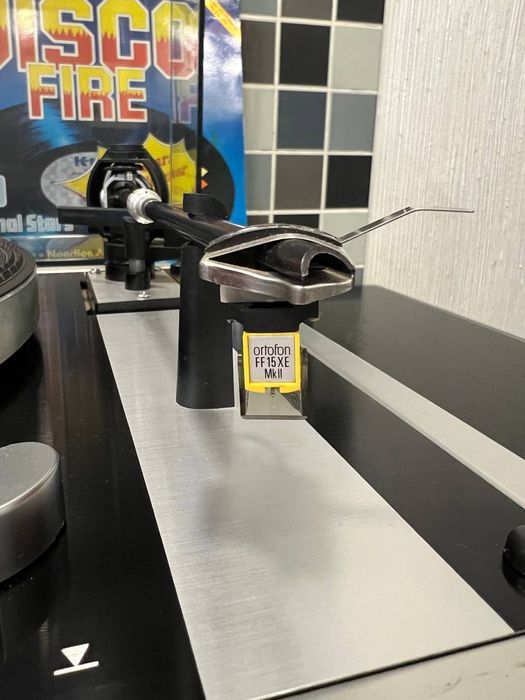 Thorens TD 145 MK2 Вініловий програвач