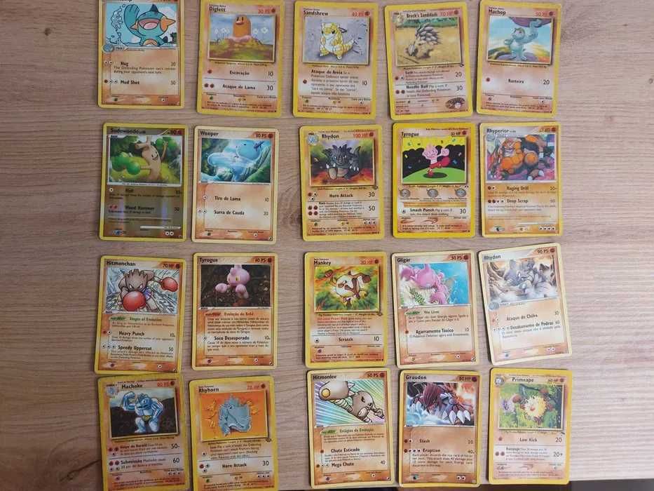 Venda de Lote Cartas Pokemon / Pokemon Cards 235 Unidades