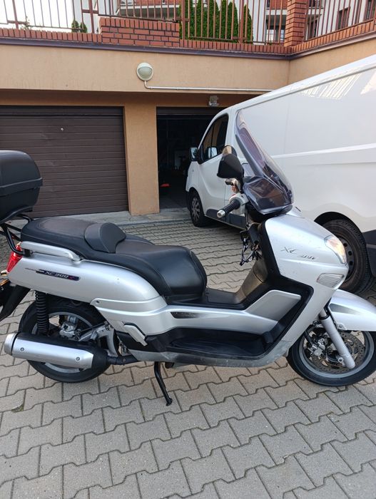 Skuter YAMAHA XC300