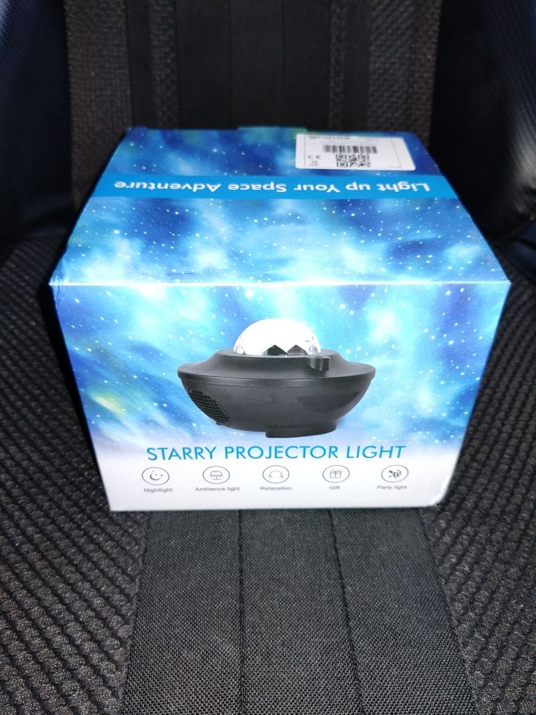 Mega biała lampka nocna projektor gwiazd bluetooth + pilot i kabel USB