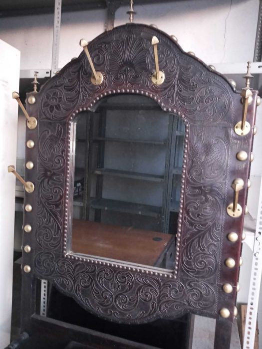 Móvel de entrada antigo