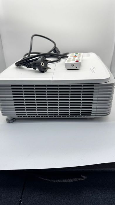 Проектор Optoma eh504