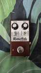 ZDG Effects RetroVibe (chorus boss ce-2 + vibrato)
