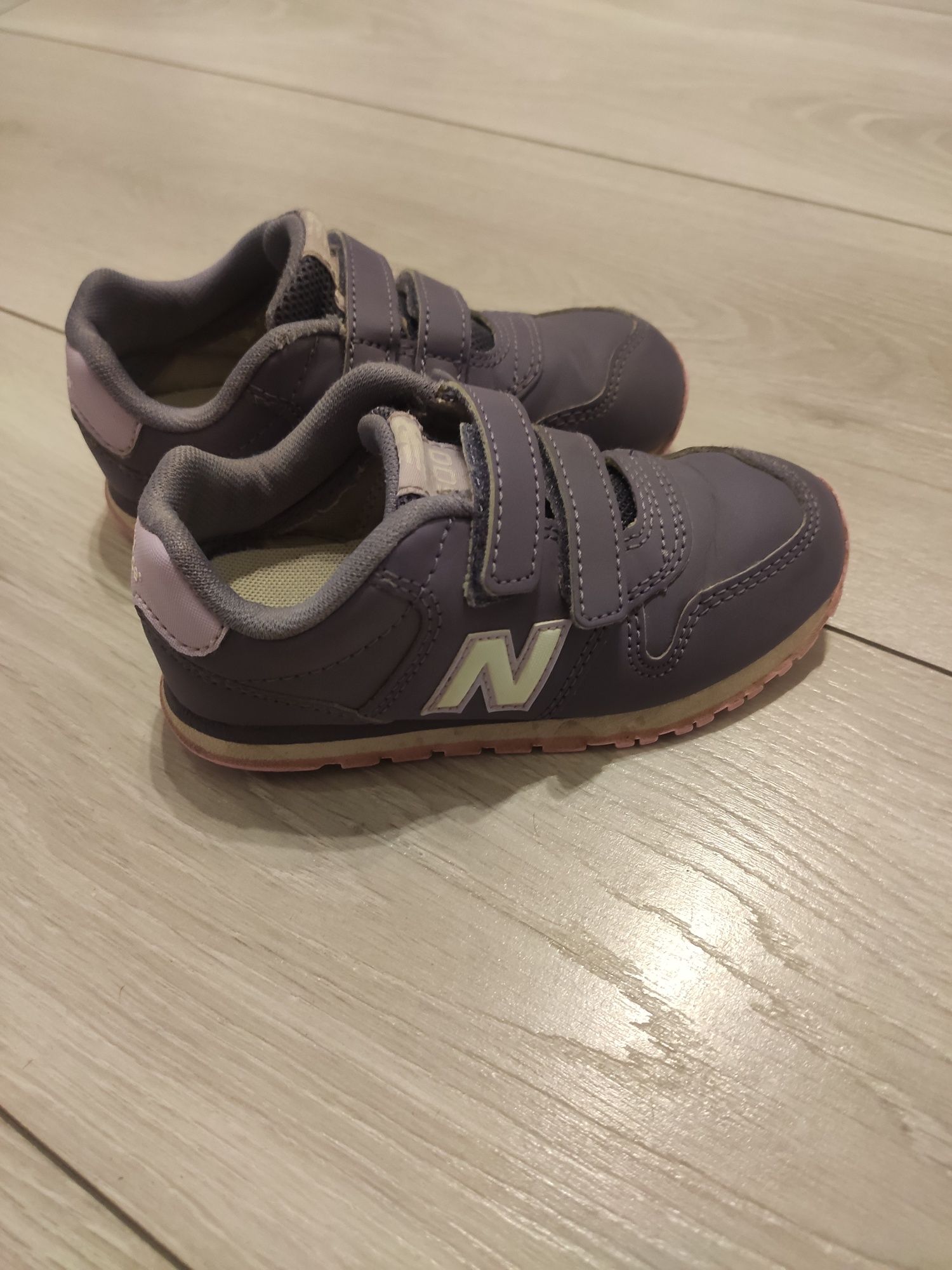 Buty New Balance rozmiar 25,5 fioletowe