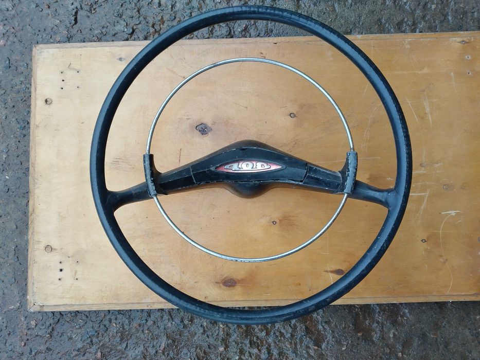 продам руль москвич 408