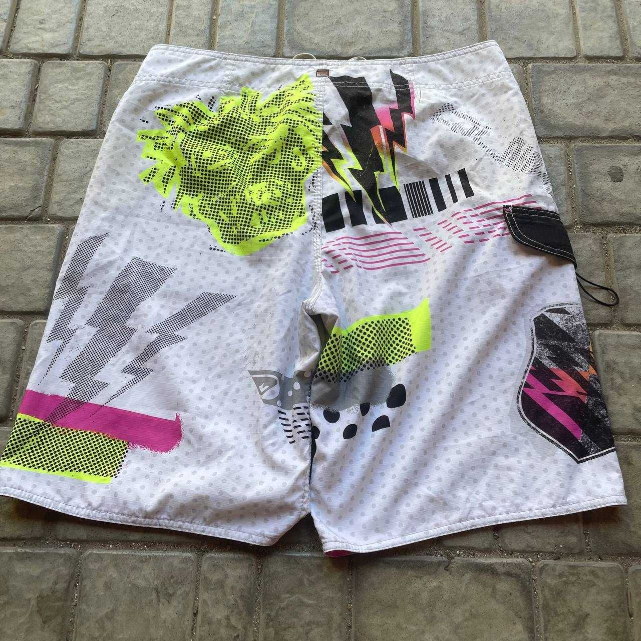 quicksilver baggy shorts
