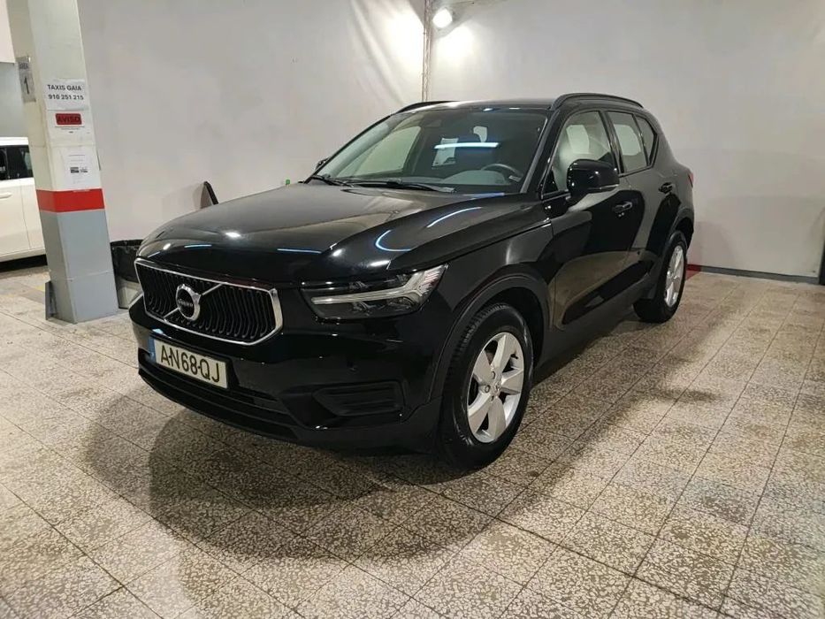 Volvo XC 40 1.5 T2 Momentum Core
