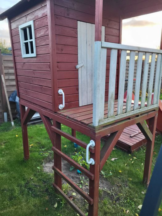 Domek ogrodowy dla dzieci.