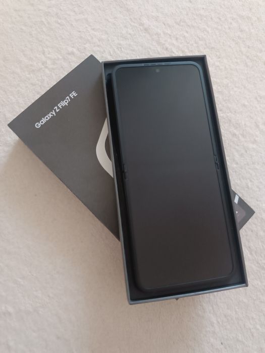 Samsung Galaxy Flip 7 FE