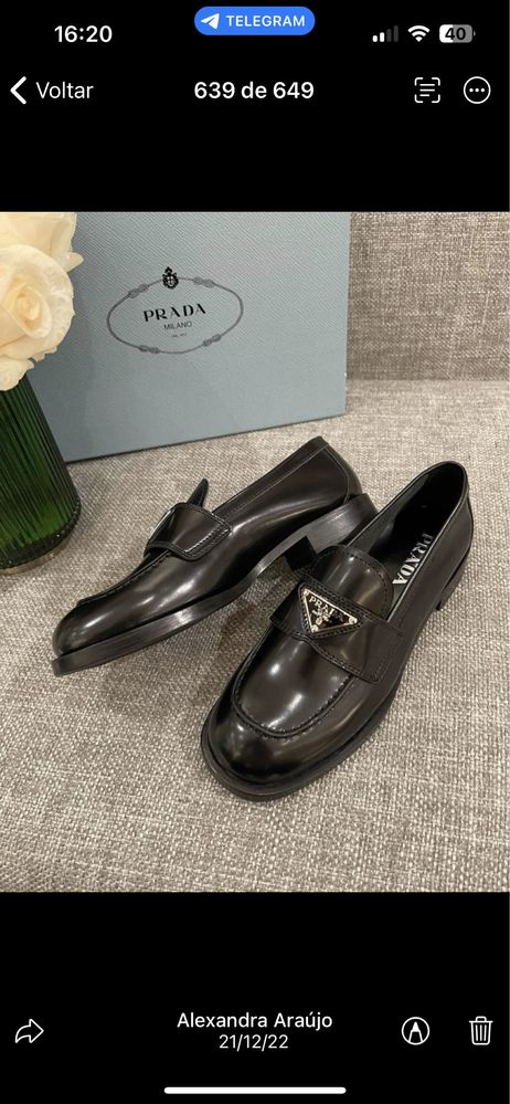 Loafers/sapatos  Prada cor preta