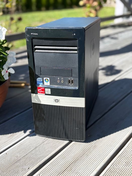 Komputer stacjonarny – szybki i wydajny, idealny do pracy i nauki!