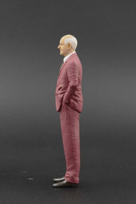 Gustaf Larson Figurka 1:18 Volvo PV36 BoS