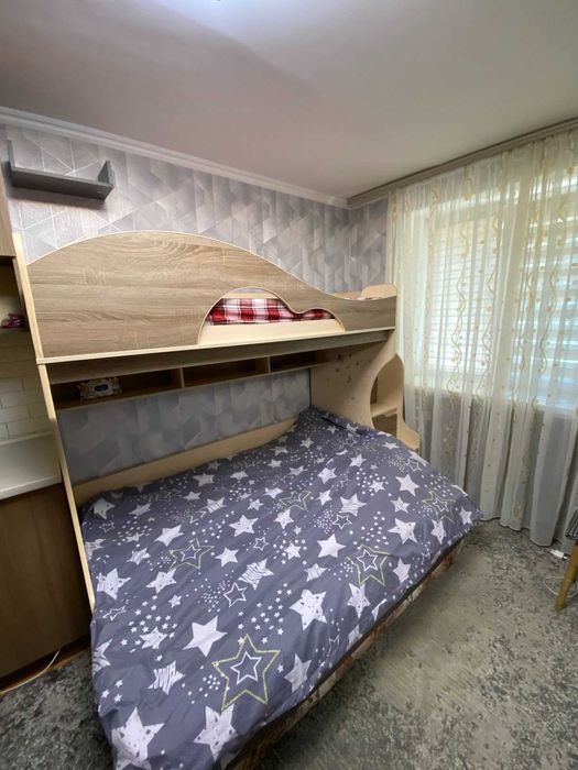 Кімната в гуртожитку. вул. Ушинського 36. Ремонт. Меблі.