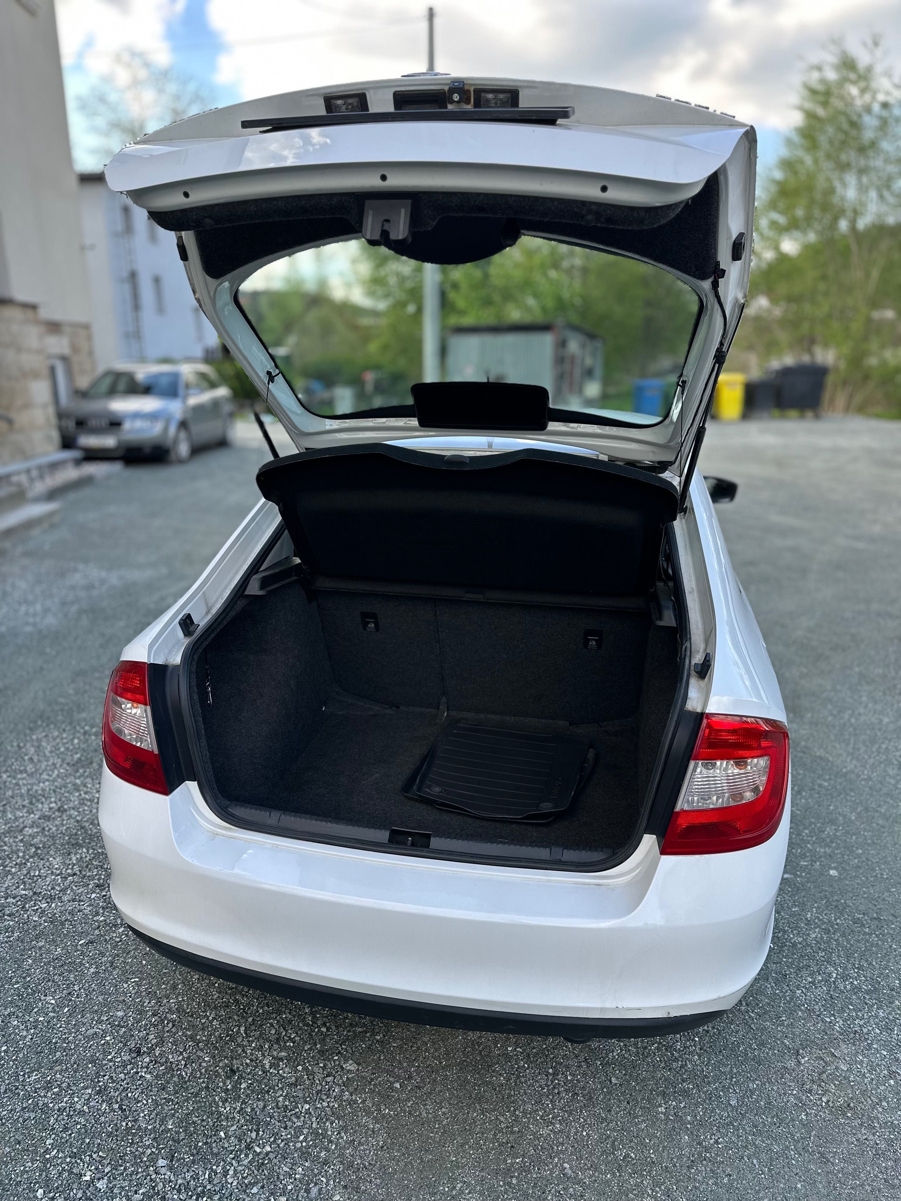 Skoda rapid spaceback 1.6 TDI