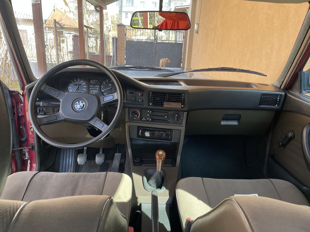 Продам BMW e28 518