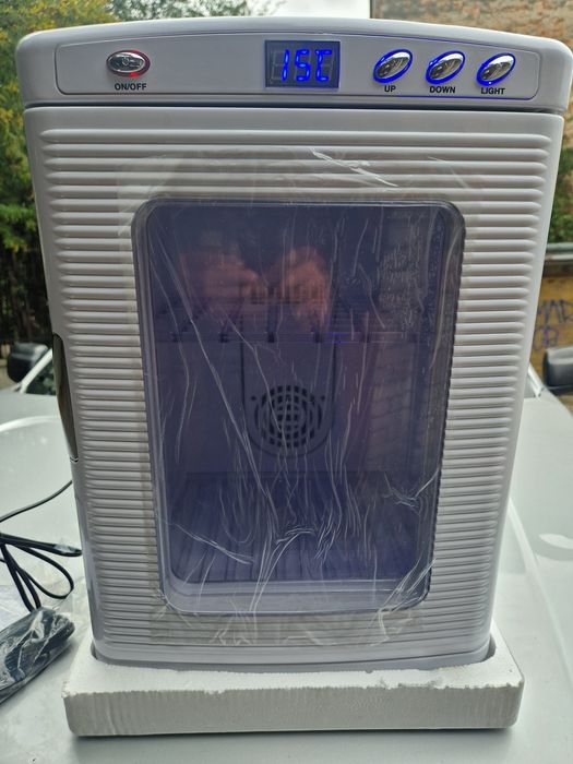 Mini chłodziarka 12v 220v kamper przyczepa kempingowa