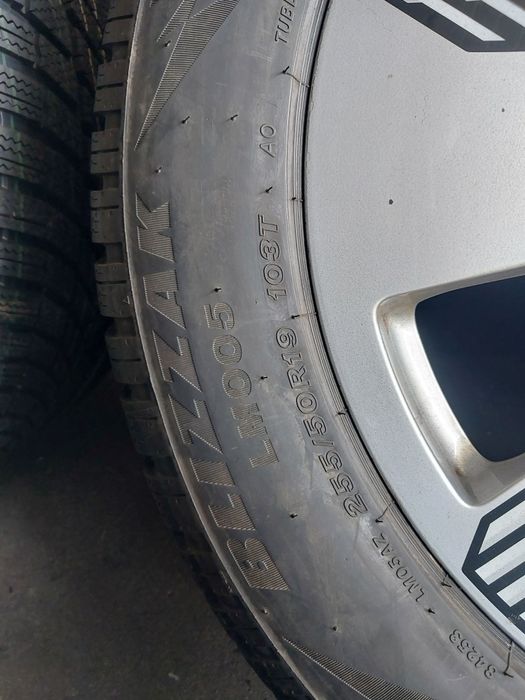 Felgi aluminiowe Audi 4KE601025L 19" 5X112 ET34 8J nowe opony