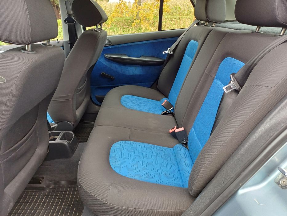 Ładna Skoda Fabia 2002r 1.2cm hatchback klima  stan techniczny bdb