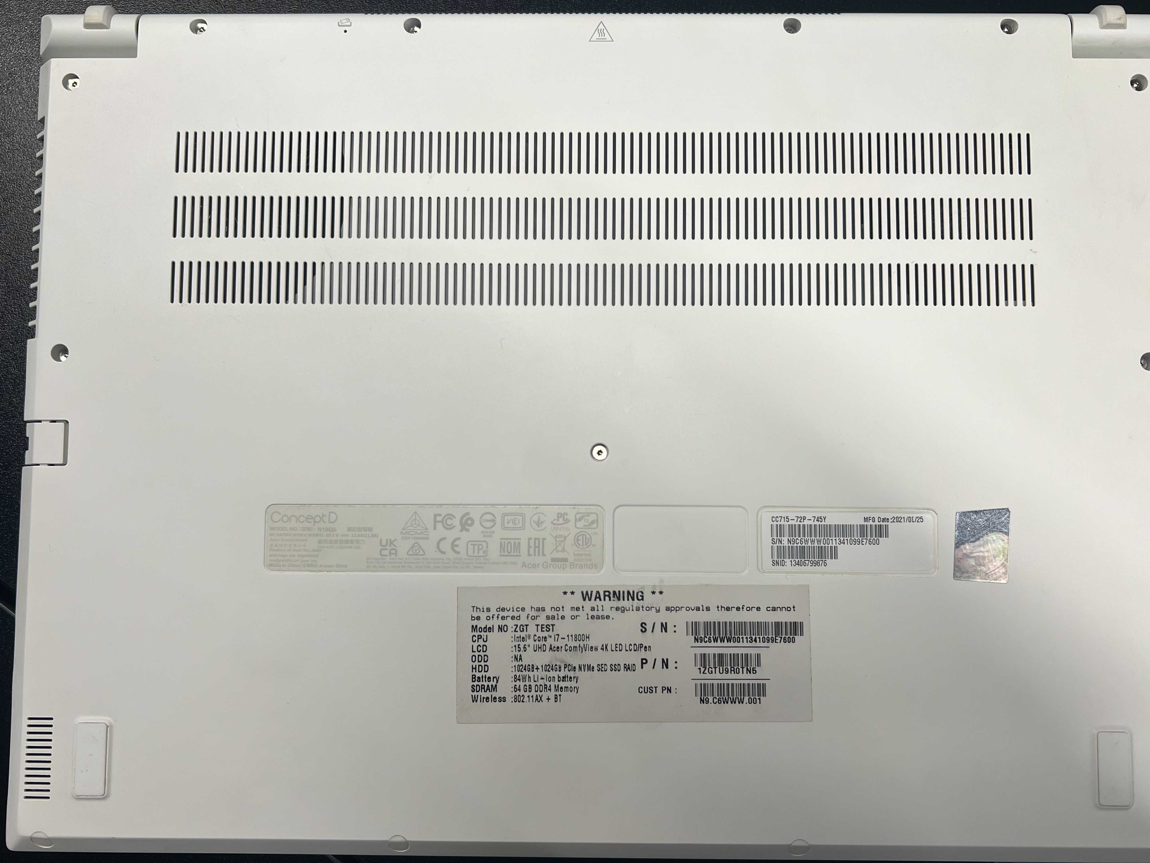 Acer ConceptD 7 Ezel CC715-72P 15.6" IPS i7-11800H 64GB RTX A3000