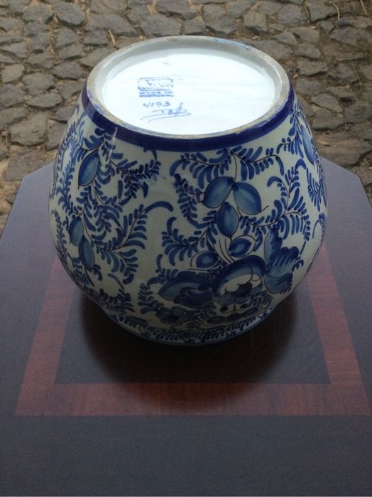 Cachepot Viúva Lamego Jorge Barradas Assinado 22 cm