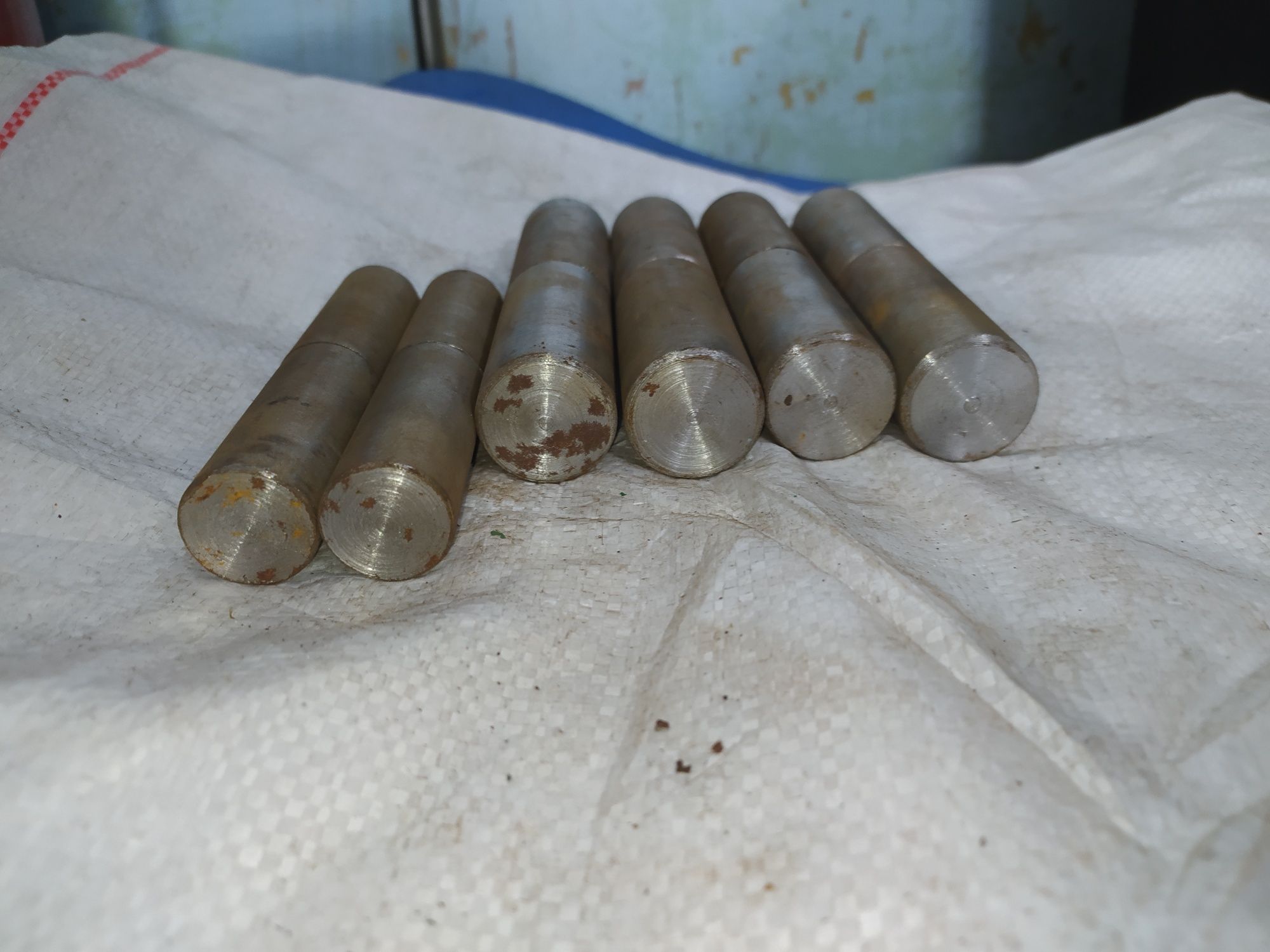 Продам петли для ворот