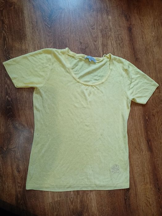 Żółty sweterek z krótkim rekawem