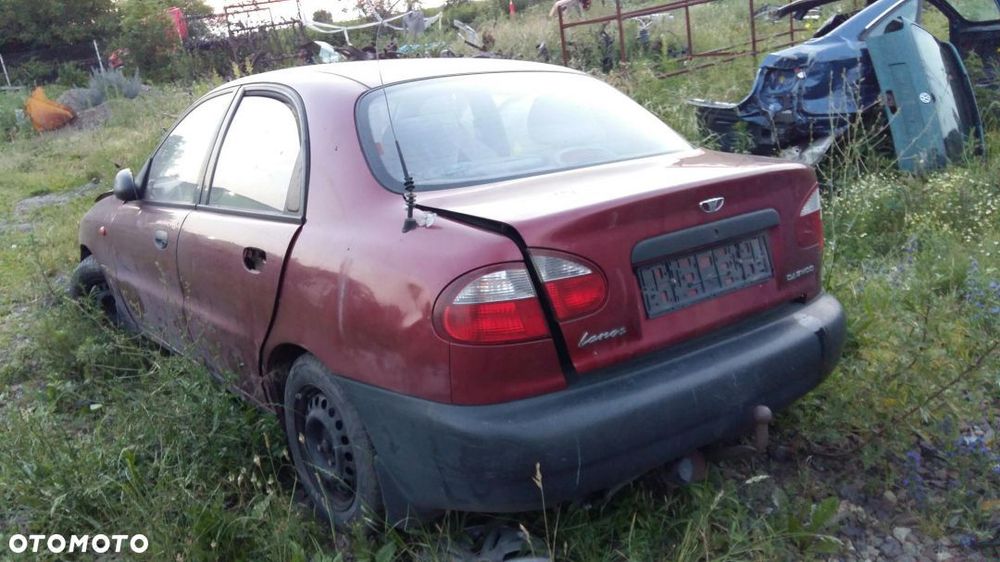 Części Daewoo  Lanos 1.6 16V A15DMS  5-drzwi bordowy