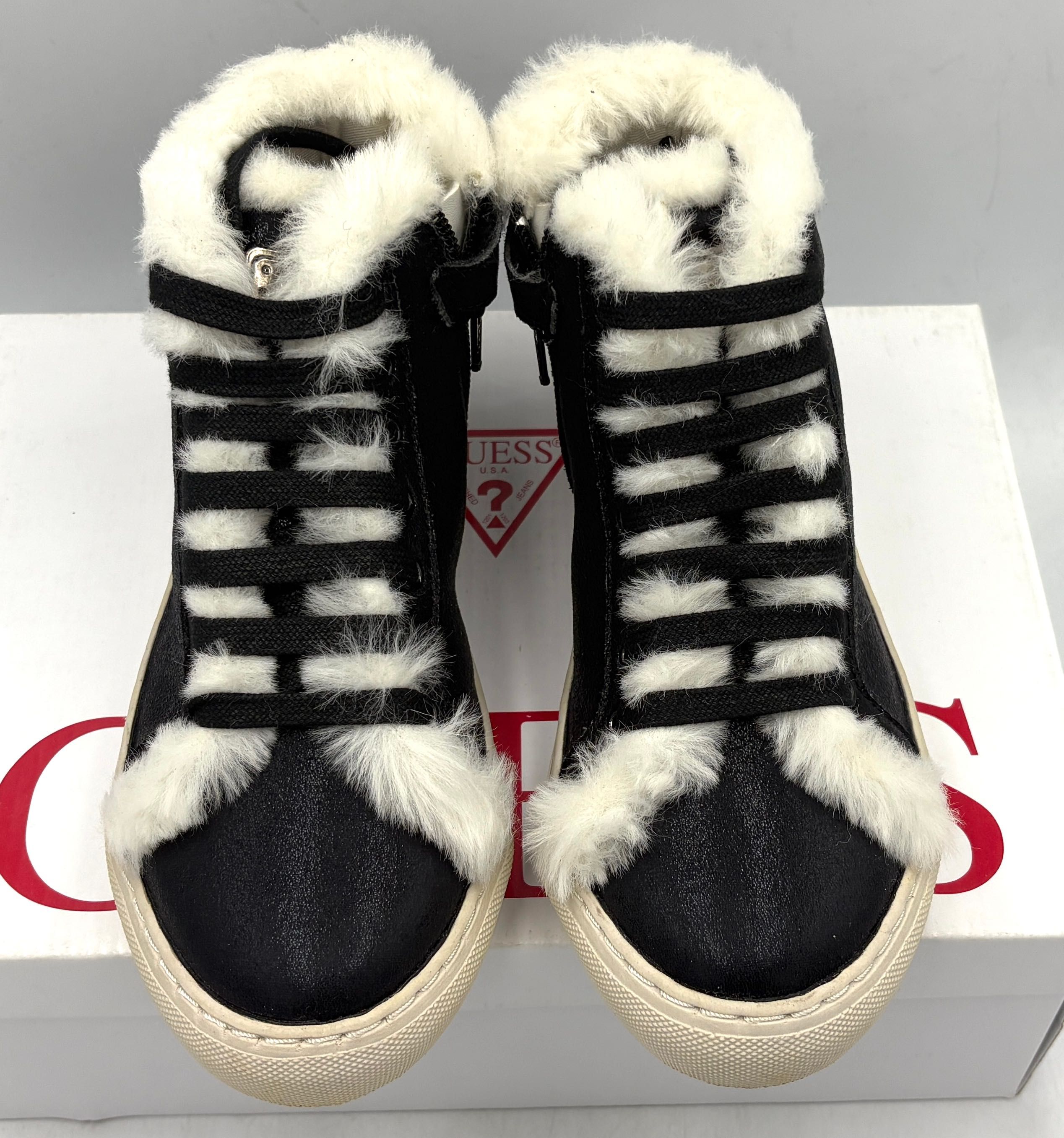 ‼️Nowe oryginalne sneakersy śniegowce GUESS Furry czarne r. 33 AZ 191