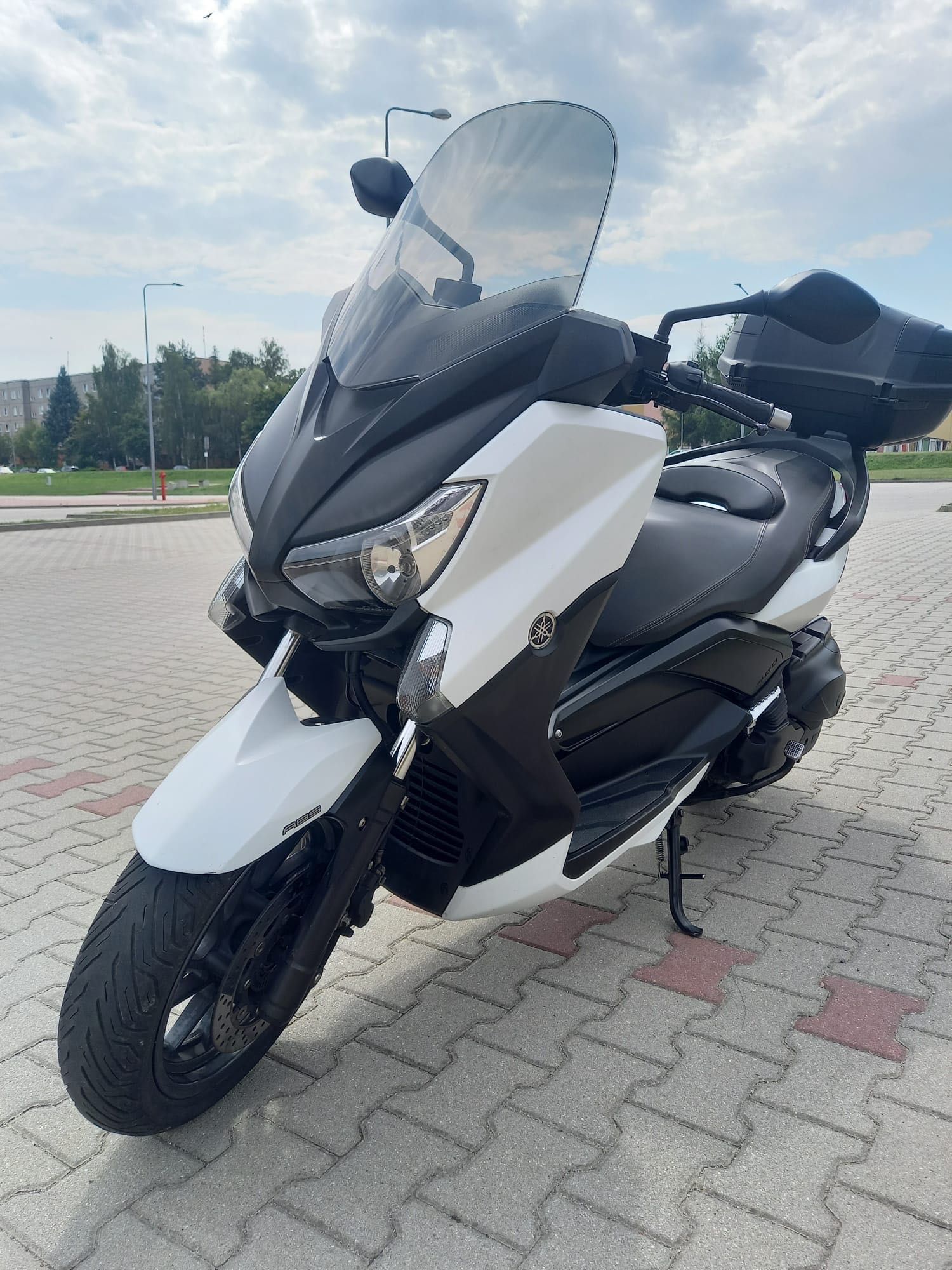 Skuter Yamaha X-max 400