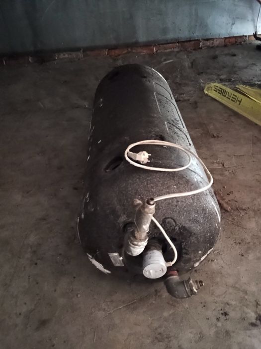 Bojler 120 litrów z grzałką