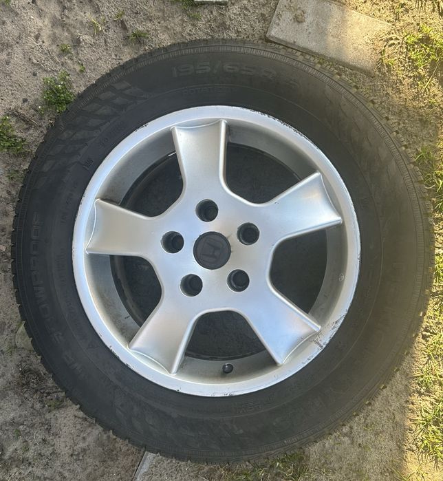 Koła aluminiowe alufelgi 5x114,3 opony zimowe Honda r15 195/65/15