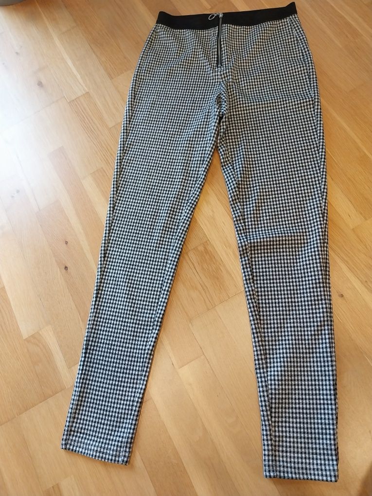 Legginsy spodnie rozm. 152