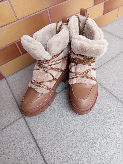 Шкіряні жіночі черевики Reserved 39 розмір