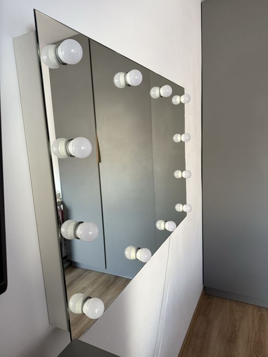 Makijażowe lustro soled