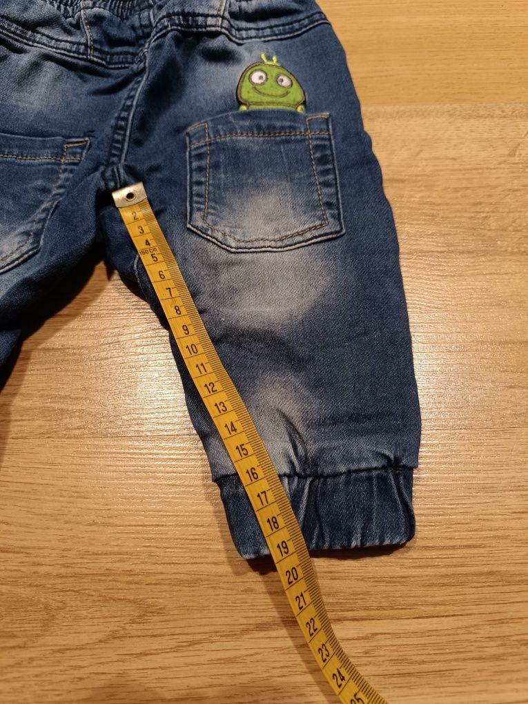 Joggery Cool Club r. 62-68 cm  spodnie jeansowe z kosmicznym motywem