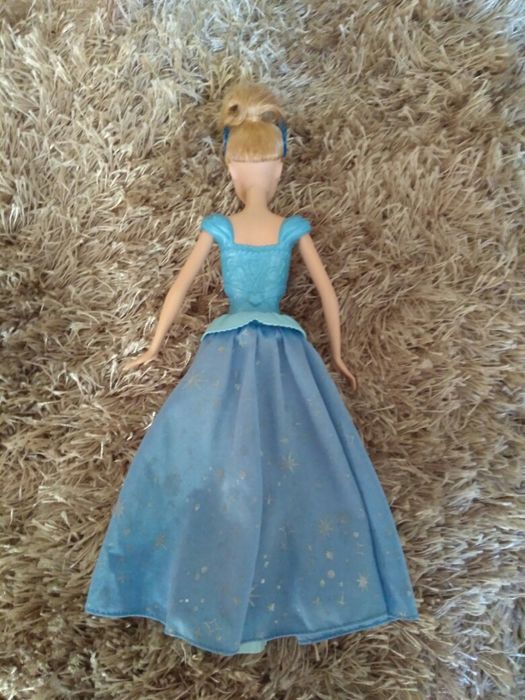 Boneca Cinderela da Disney