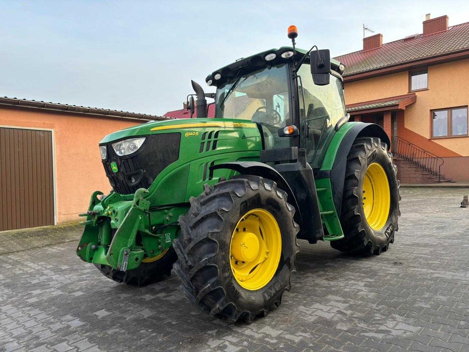 John Deere 6140R , 6150R