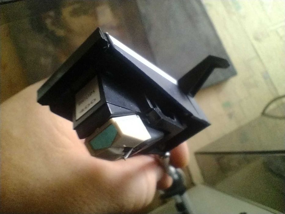 Gramofon Philips 212 Electronic