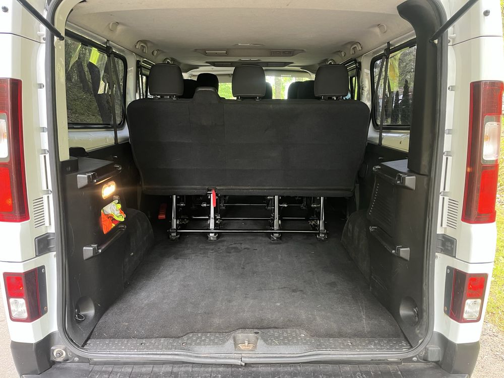 Renault Trafic Long 1.6 DCI 125km 2016r, 9 osobowy