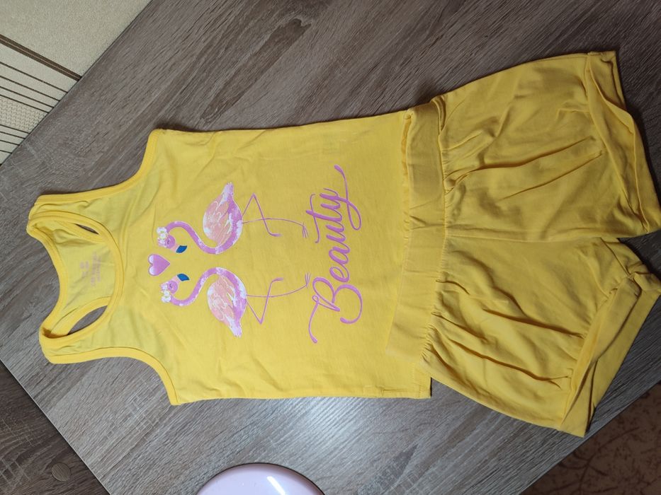 Летний комплект на девочку шорты футболка желтый цвет рост 98-110 см