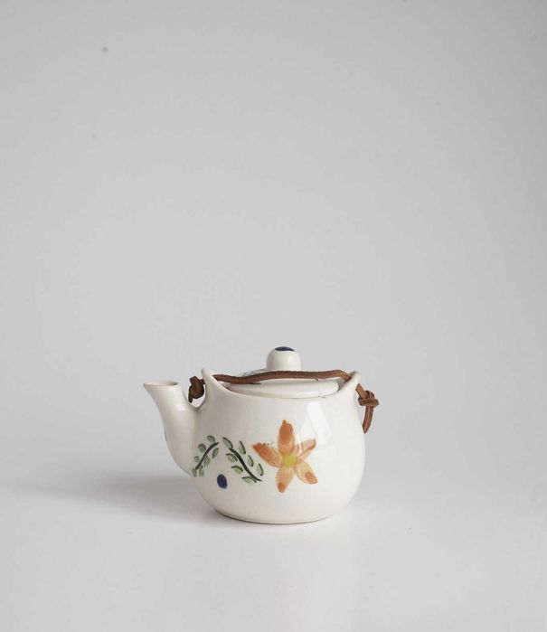 Bules pintados à mão