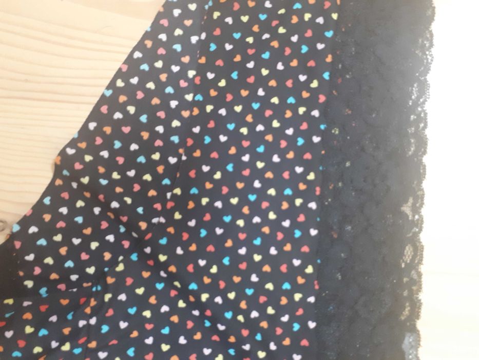 Majtki w serduszka 44-46